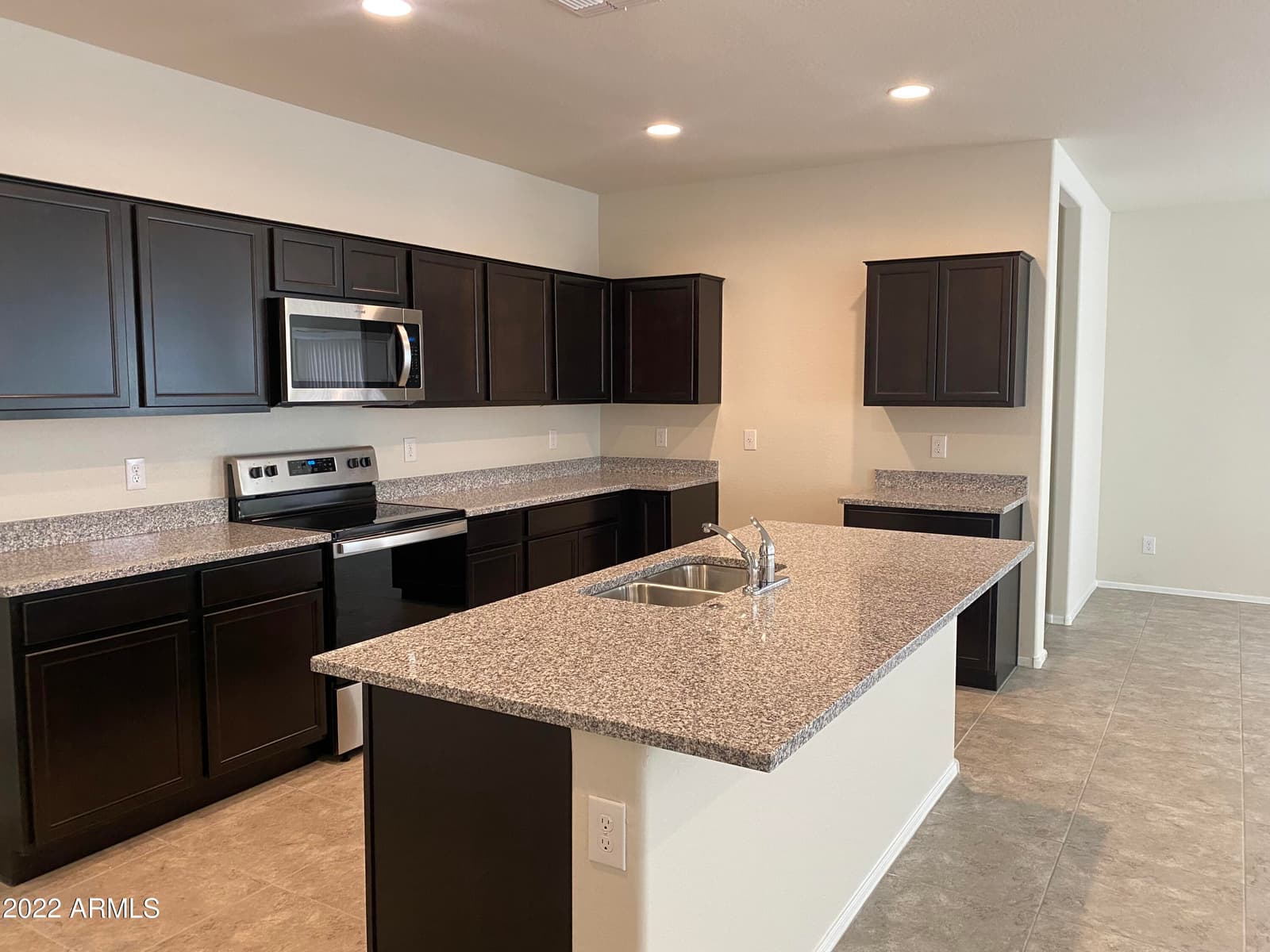 1088 W Sand Canyon Court, Casa Grande, AZ 85122 — photo 4 of 21
