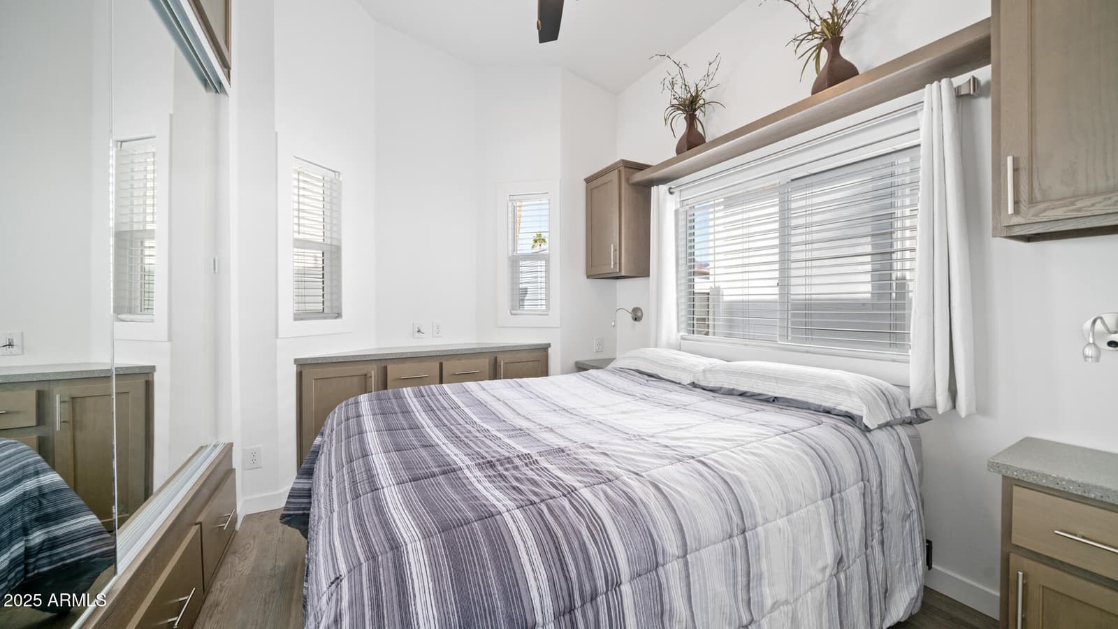 724 EMERALD Drive, Apache Junction, AZ 85119 — photo 17 of 68