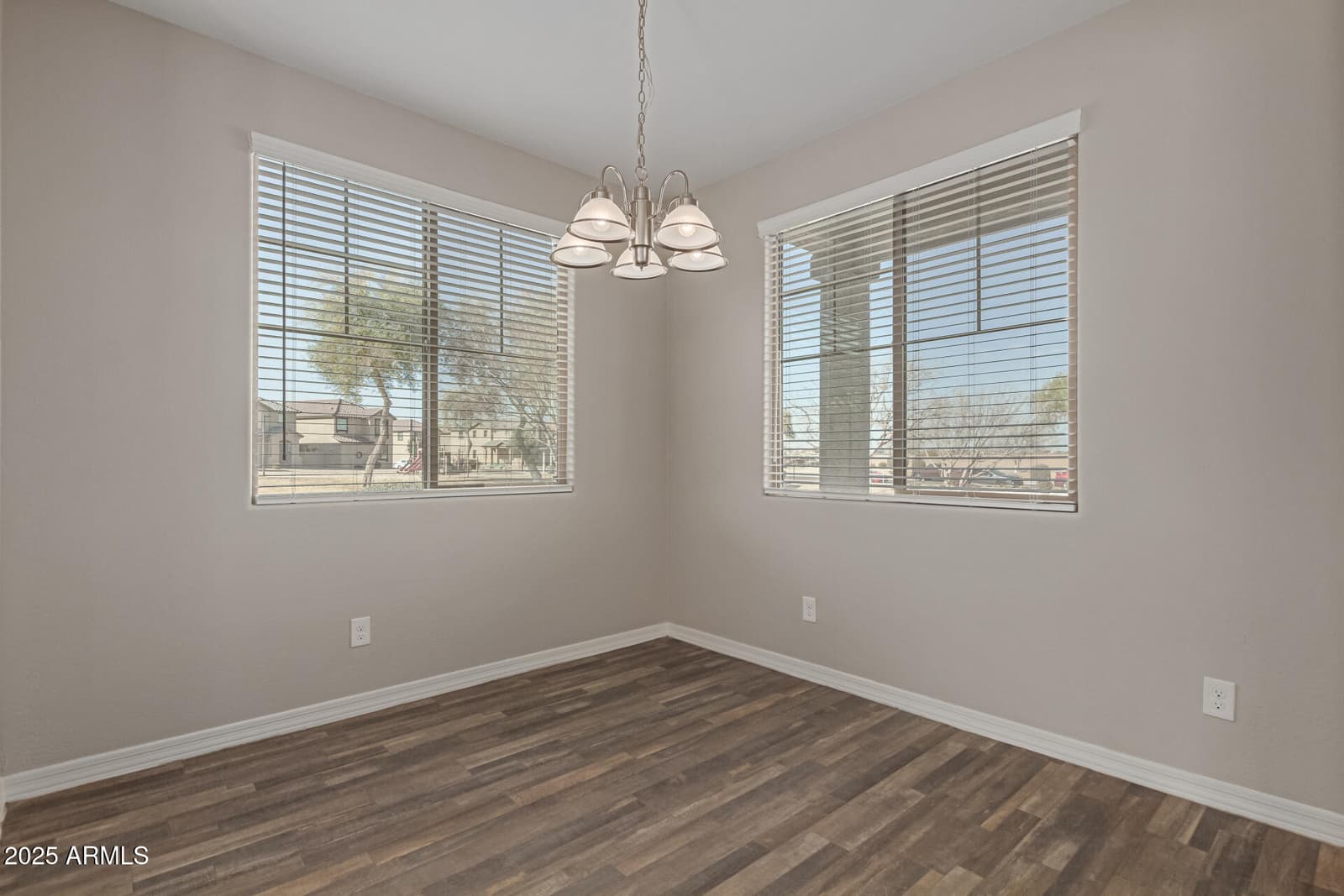 911 E AGUA FRIA Lane, Avondale, AZ 85323 — photo 12 of 36