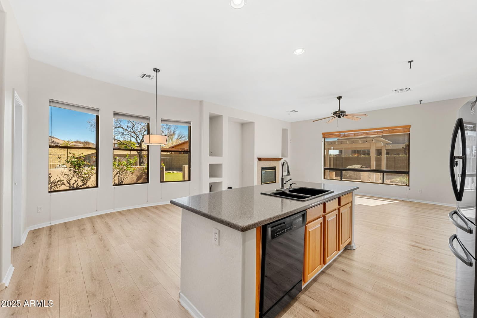40533 N CROSS TIMBERS Trail, Anthem, AZ 85086 — photo 14 of 57
