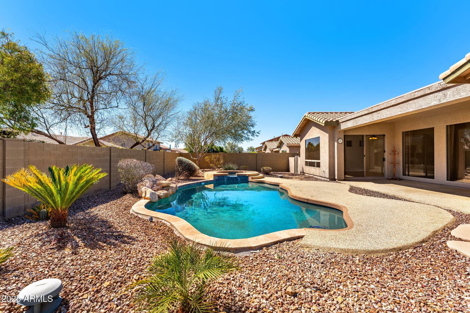 40533 N CROSS TIMBERS Trail, Anthem, AZ 85086 — photo 1 of 57