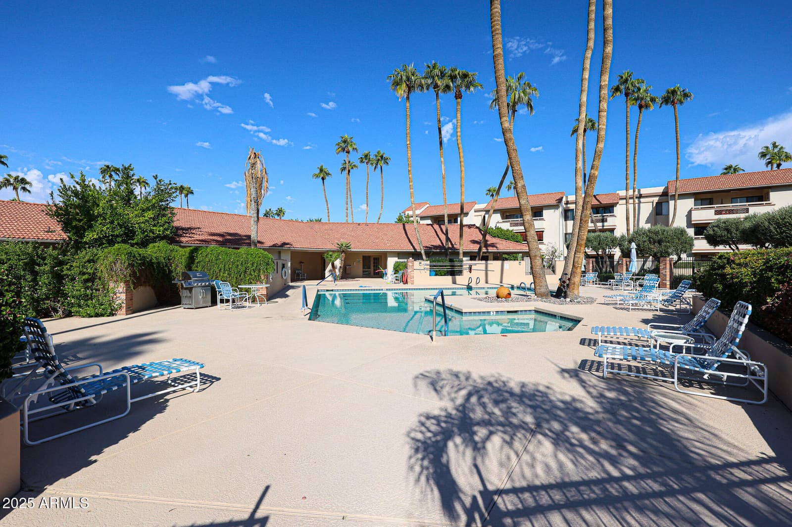 17404 N 99th Avenue 318, Sun City, AZ 85373 — photo 27 of 29
