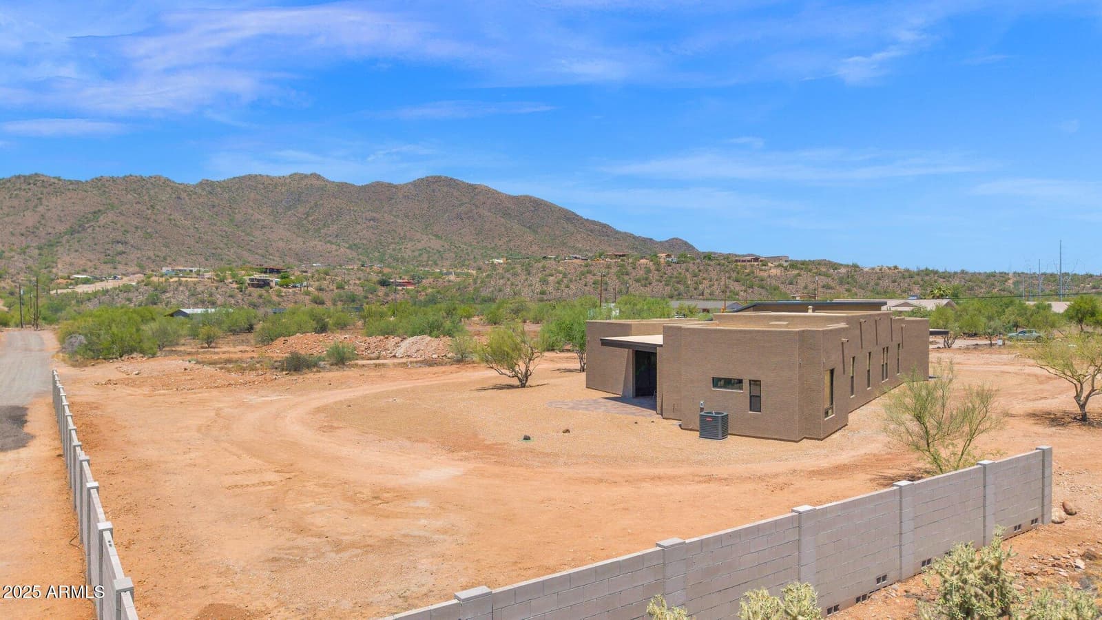553 W Cavalry Road, New River, AZ 85087 — photo 3 of 23