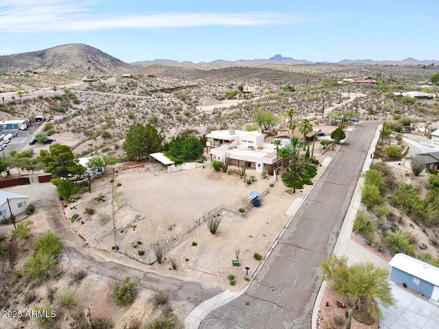 651 Chaparral Road, Wickenburg, AZ 85390 — photo 7 of 58