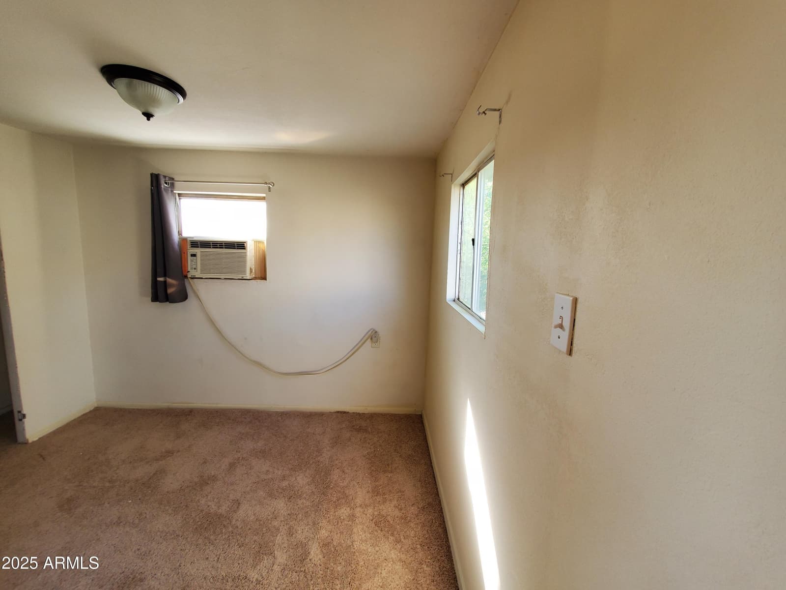610 W FRONTIER Street 33, Eloy, AZ 85131 — photo 4 of 5