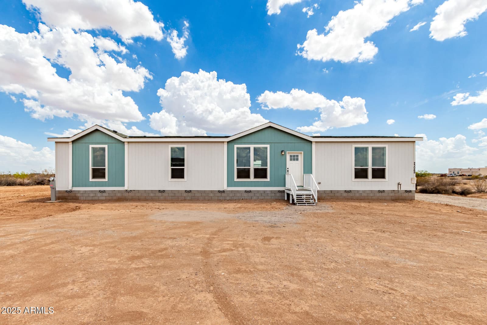 23069 W MILTON Drive, Wittmann, AZ 85361