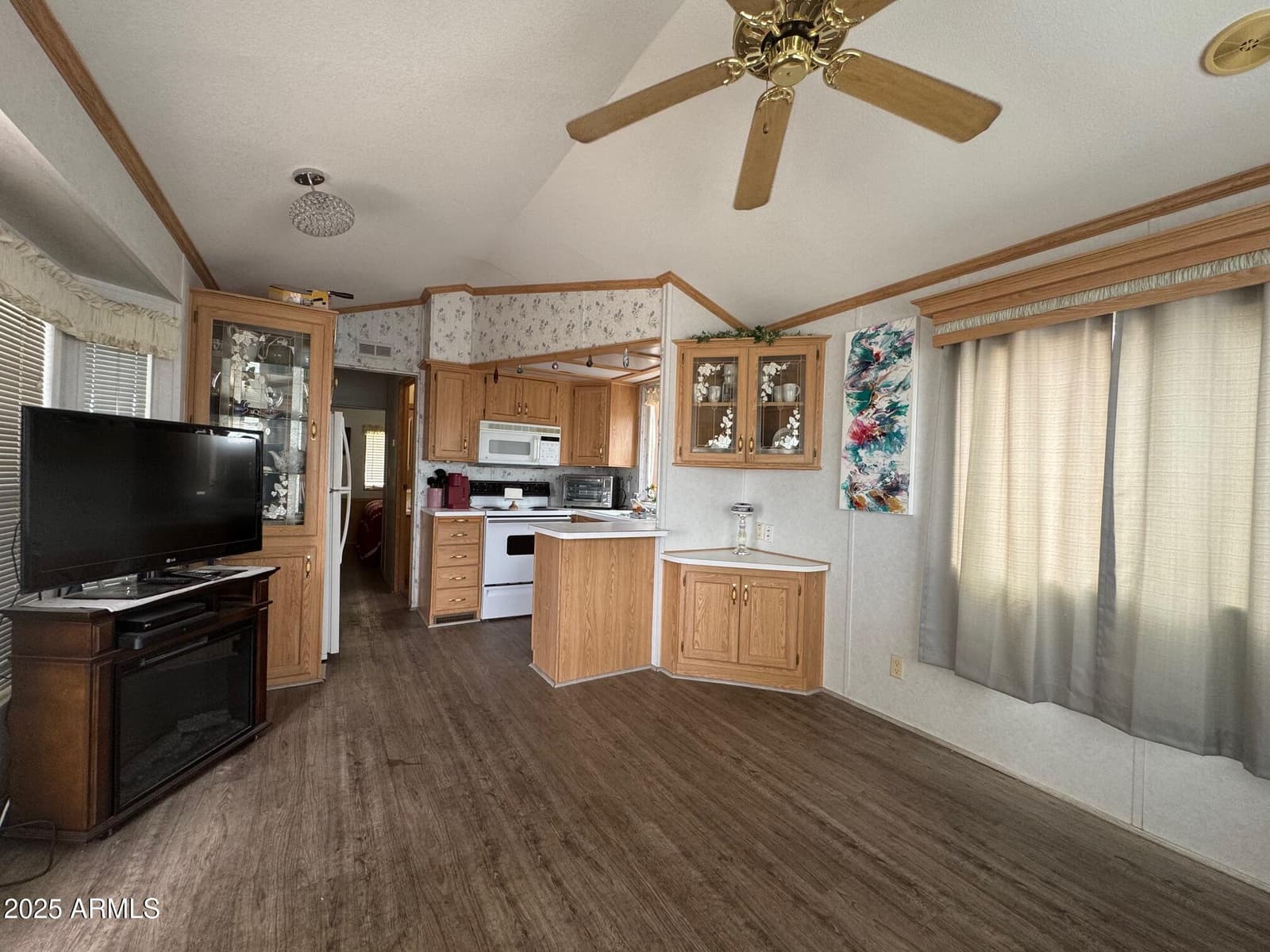 206 E MESA Drive, Florence, AZ 85132 — photo 2 of 11