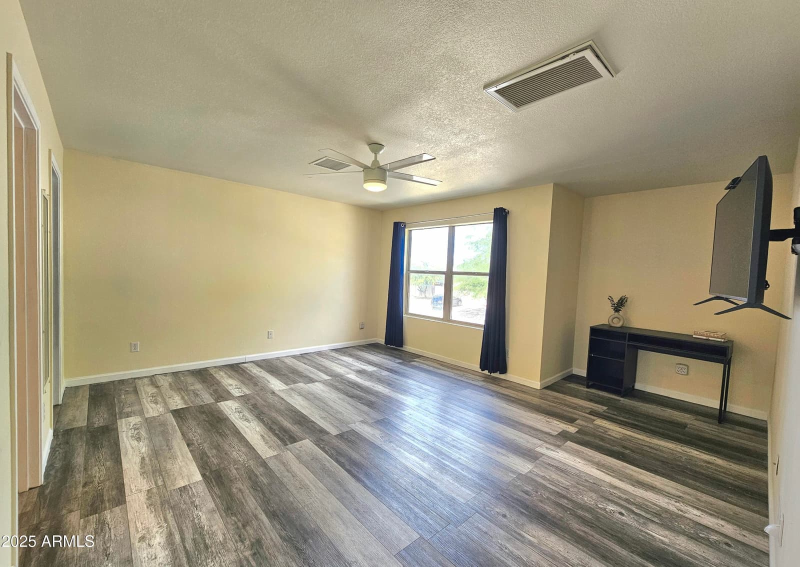 11943 W DELWOOD Drive, Arizona City, AZ 85123 — photo 5 of 25