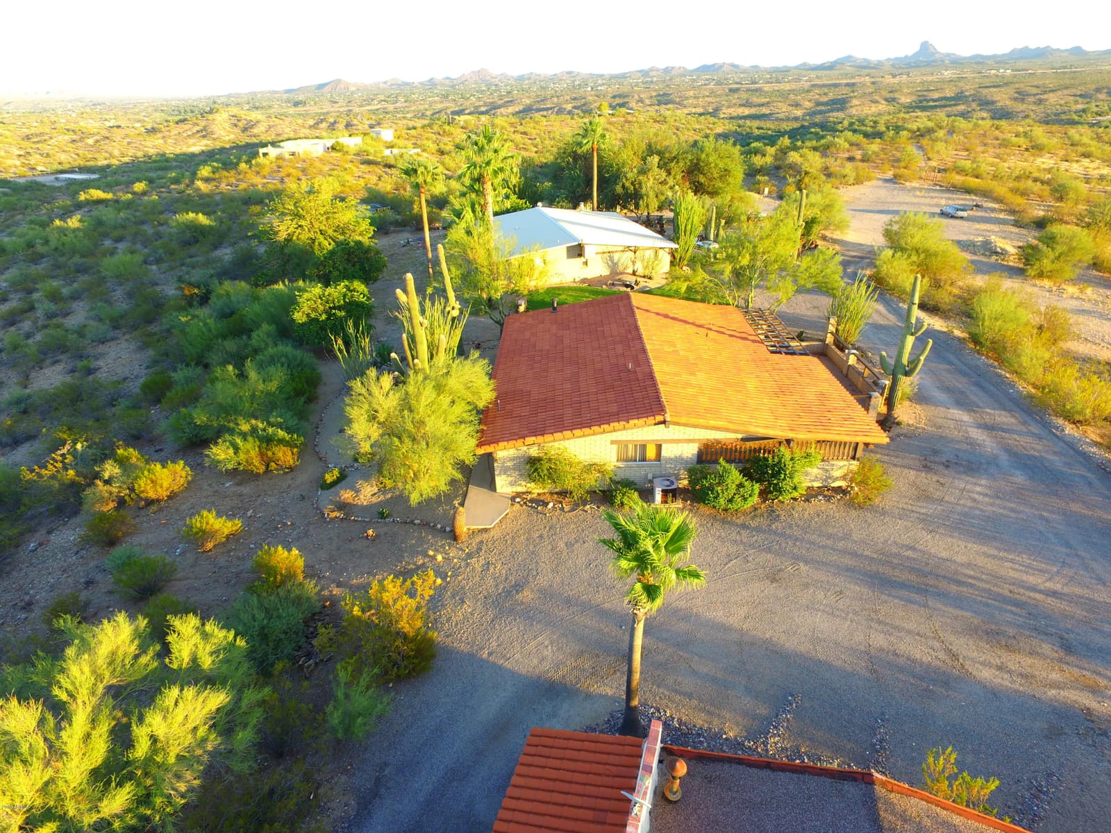 56550 RANCHO CASITAS Road, Wickenburg, AZ 85390 — photo 10 of 112