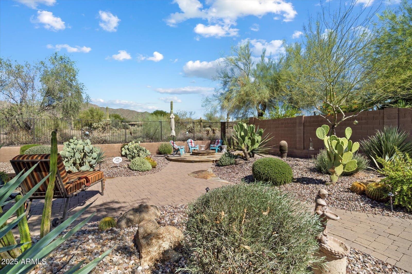 2366 W MUIRFIELD Drive, Anthem, AZ 85086 — photo 24 of 33
