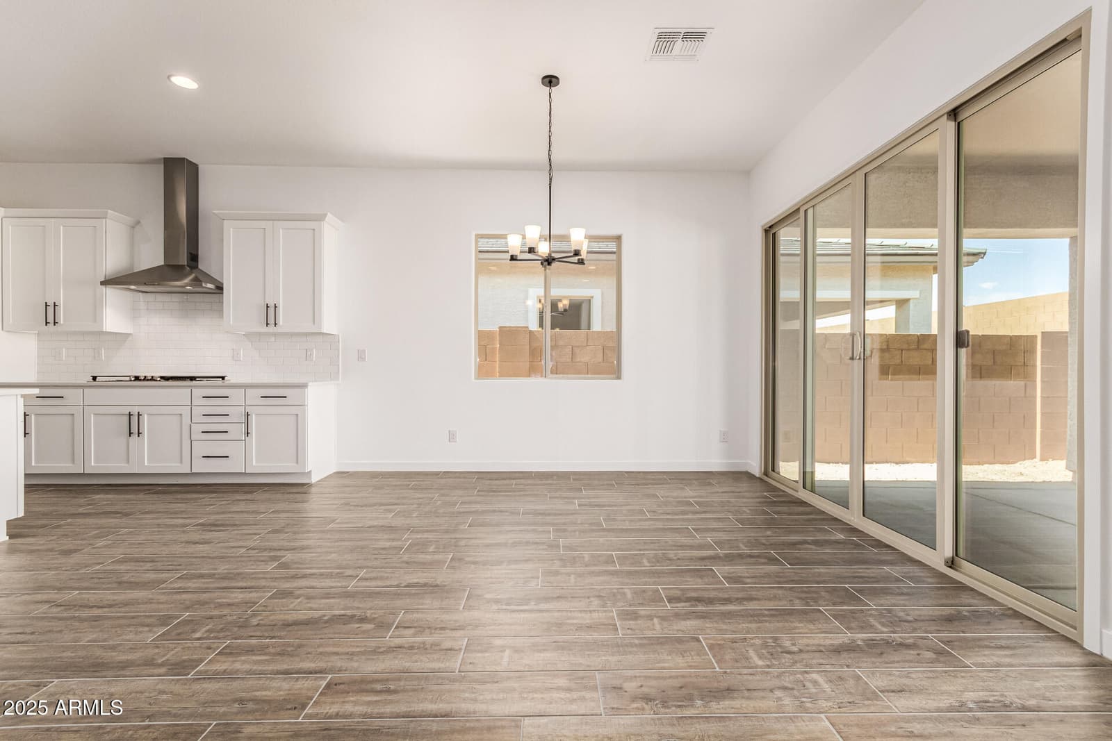 15818 W Miami Street, Goodyear, AZ 85338 — photo 4 of 39