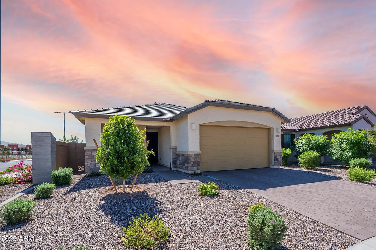 15551 W Kendall Street, Goodyear, AZ 85338 — photo 2 of 37