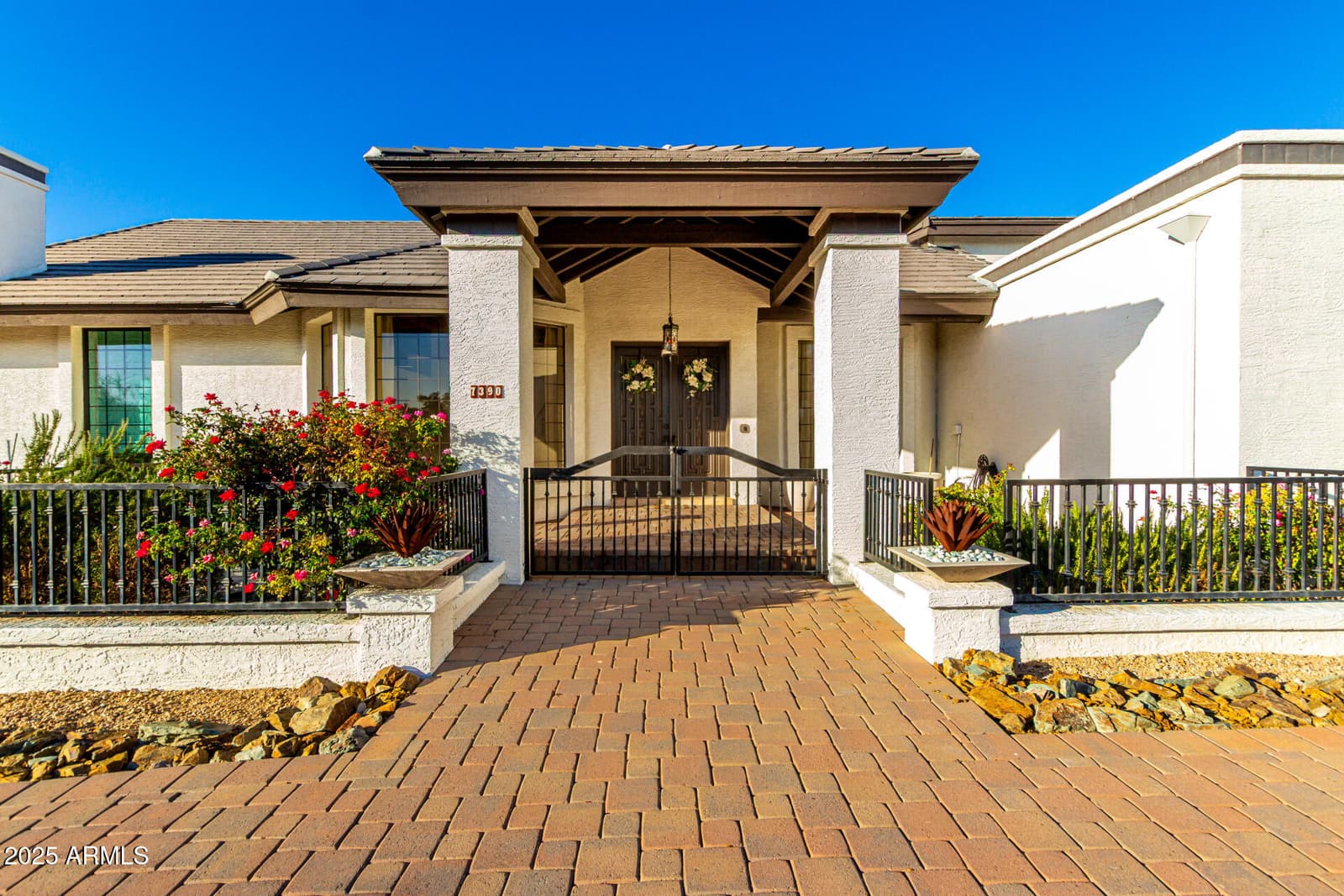 7390 E Stagecoach Pass, Carefree, AZ 85377 — photo 11 of 76