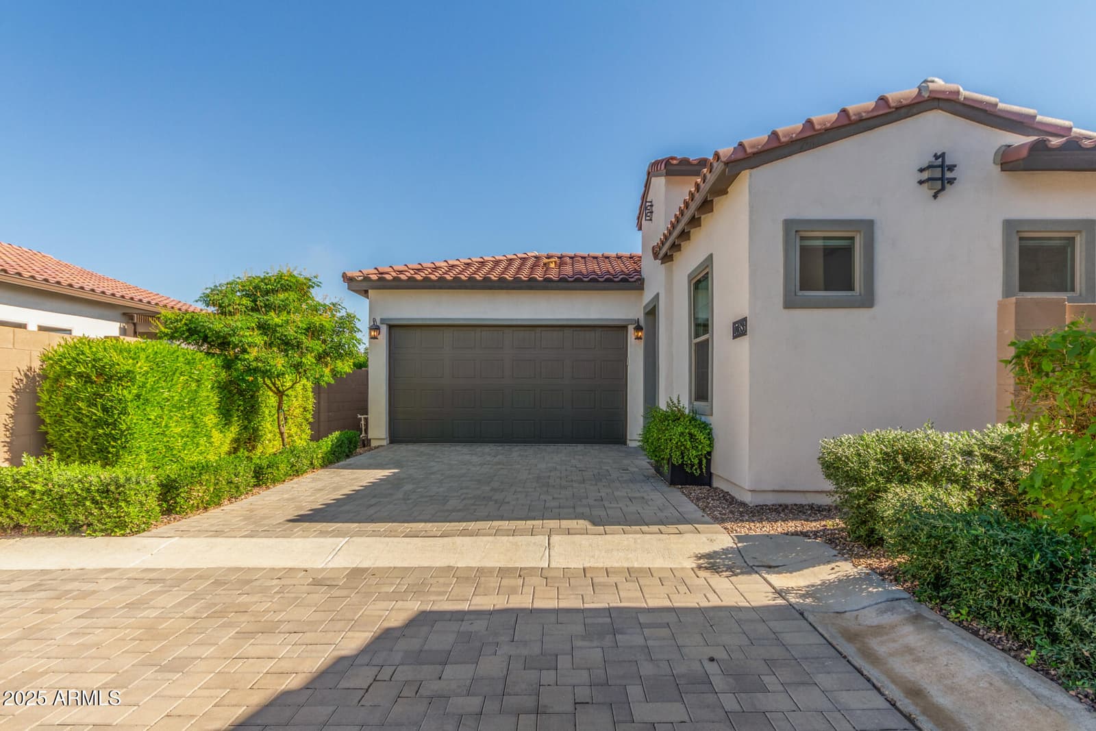 17383 W GUTHRIE Street, Surprise, AZ 85388 — photo 4 of 68