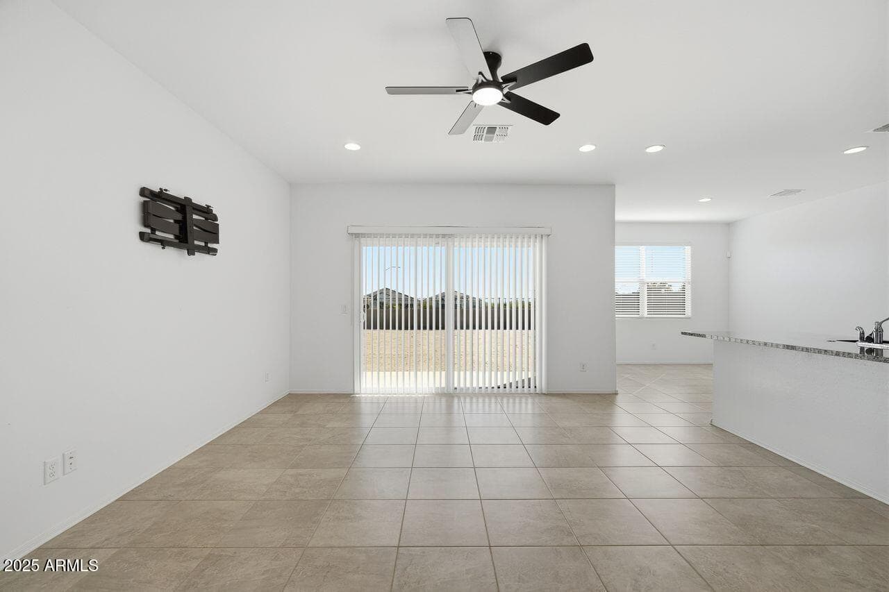 1139 W SAND CANYON Court, Casa Grande, AZ 85122 — photo 4 of 40