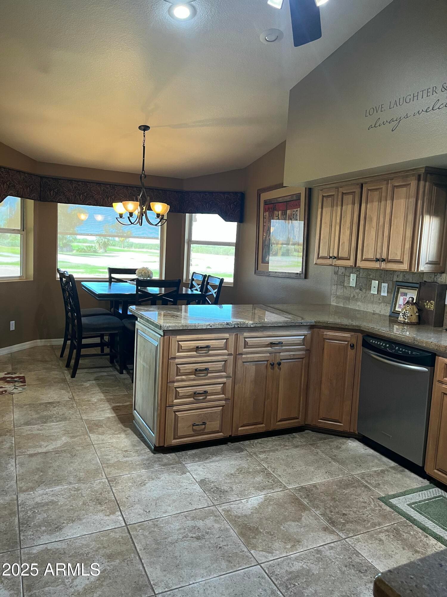 586 W Casa Grande Lakes Boulevard N, Casa Grande, AZ 85122 — photo 20 of 54