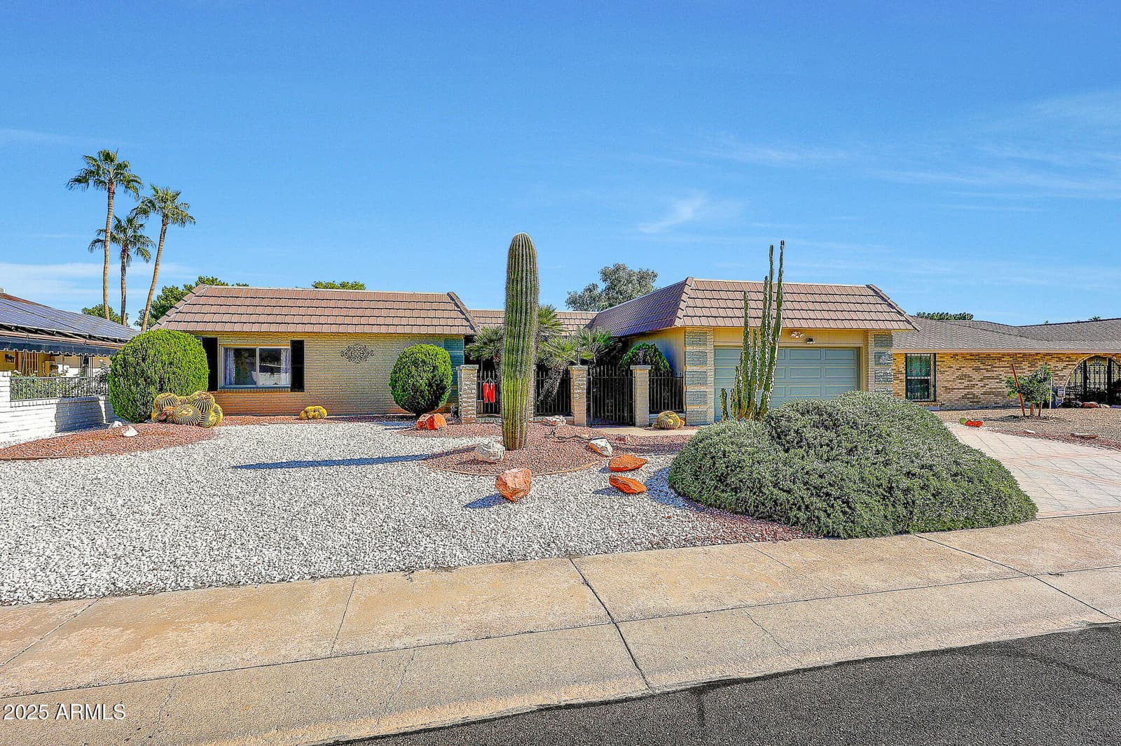 17427 N Lindgren Avenue, Sun City, AZ 85373 — photo 7 of 66