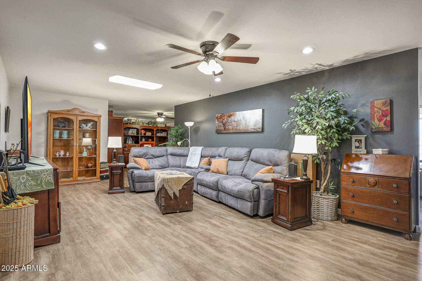17427 N Lindgren Avenue, Sun City, AZ 85373 — photo 30 of 66