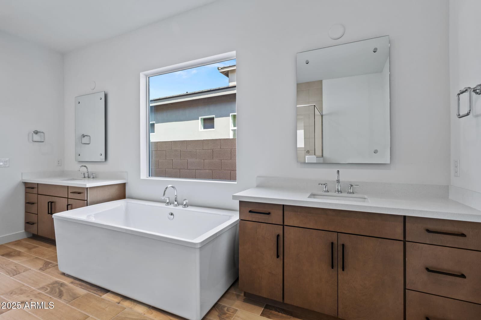 17568 W CRAWFORDSVILLE Drive, Surprise, AZ 85388 — photo 32 of 58