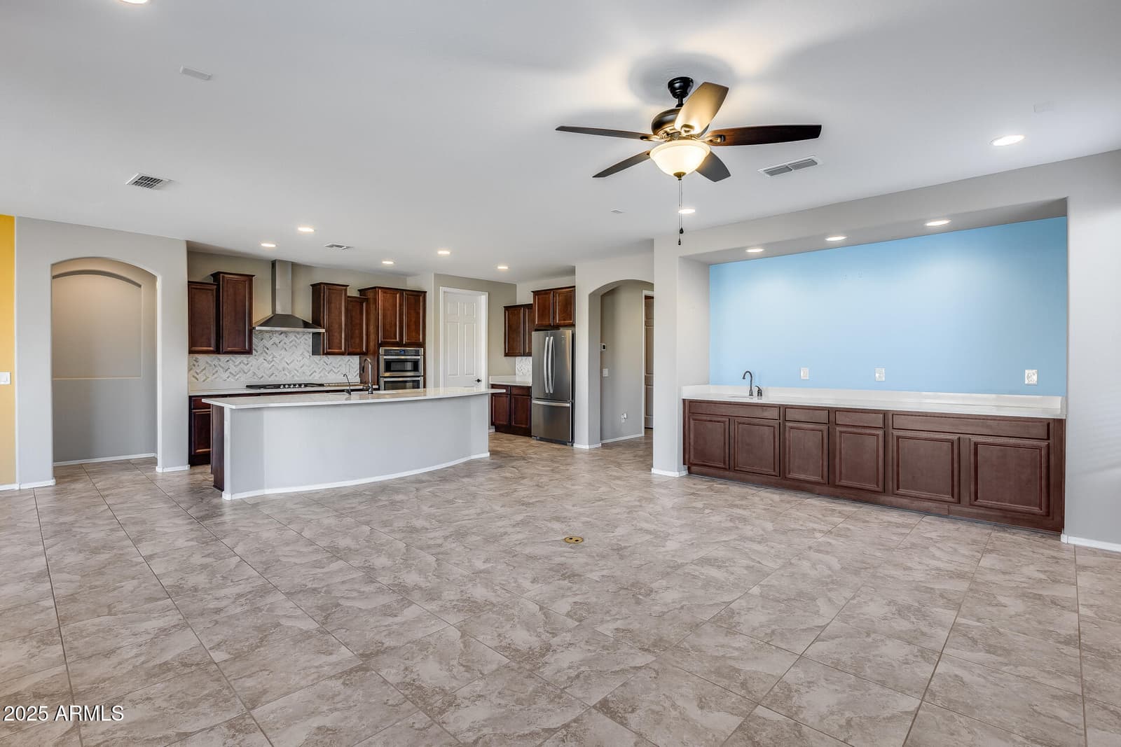 8060 W CINDER BROOK Way, Florence, AZ 85132 — photo 3 of 40
