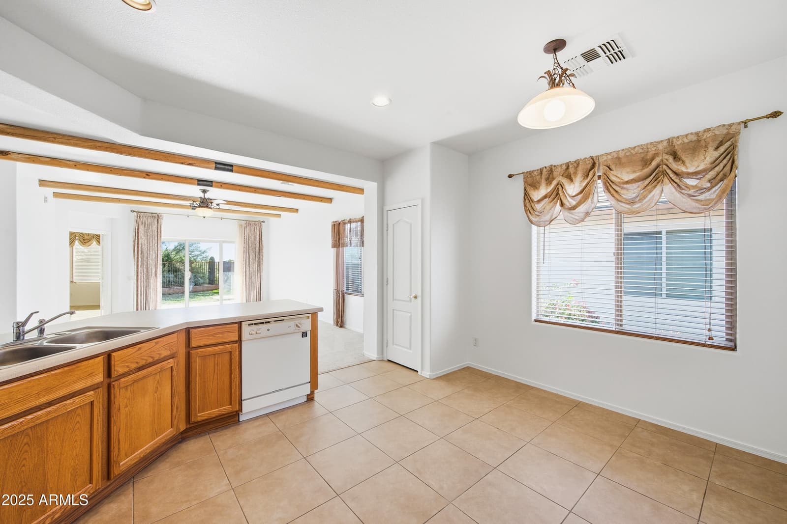 10675 E Second Water Trail, Gold Canyon, AZ 85118 — photo 10 of 42