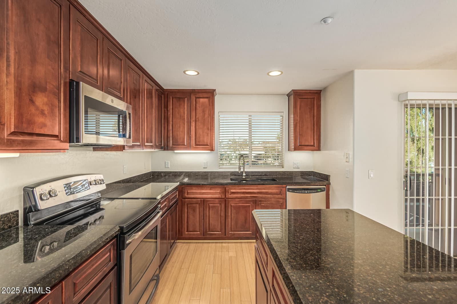 6940 E COCHISE Road 1035, Paradise Valley, AZ 85253 — photo 11 of 36
