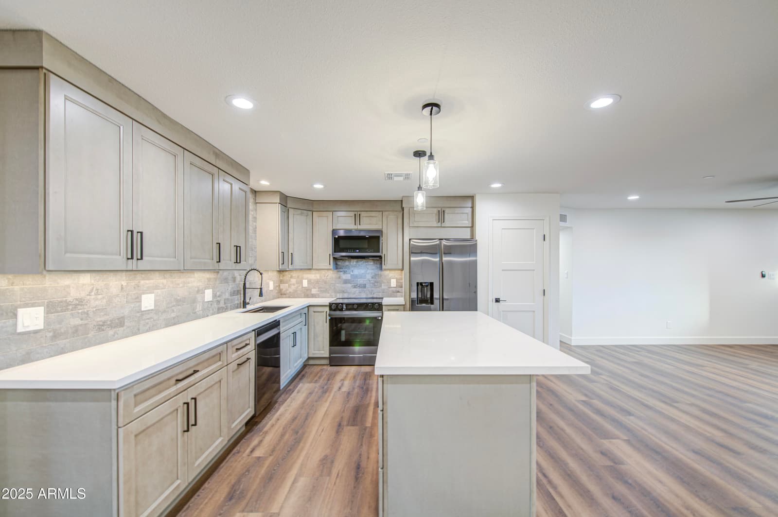 17112 E LA PASADA Drive, Fountain Hills, AZ 85268 — photo 14 of 55