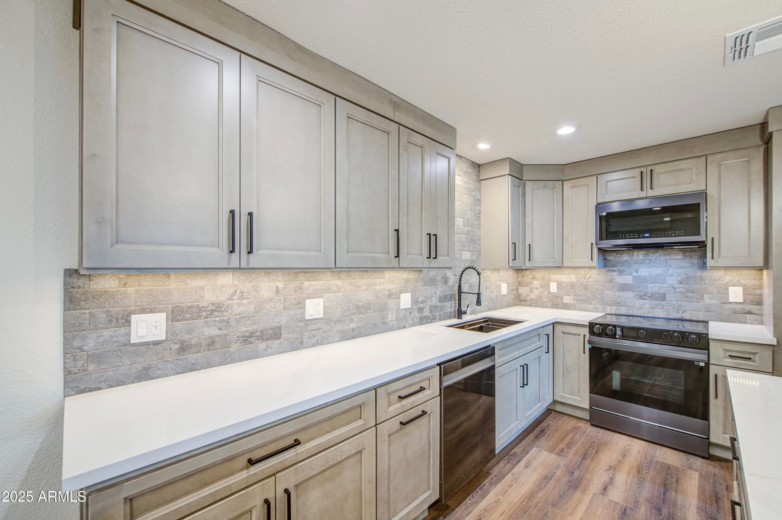 17112 E LA PASADA Drive, Fountain Hills, AZ 85268 — photo 15 of 55