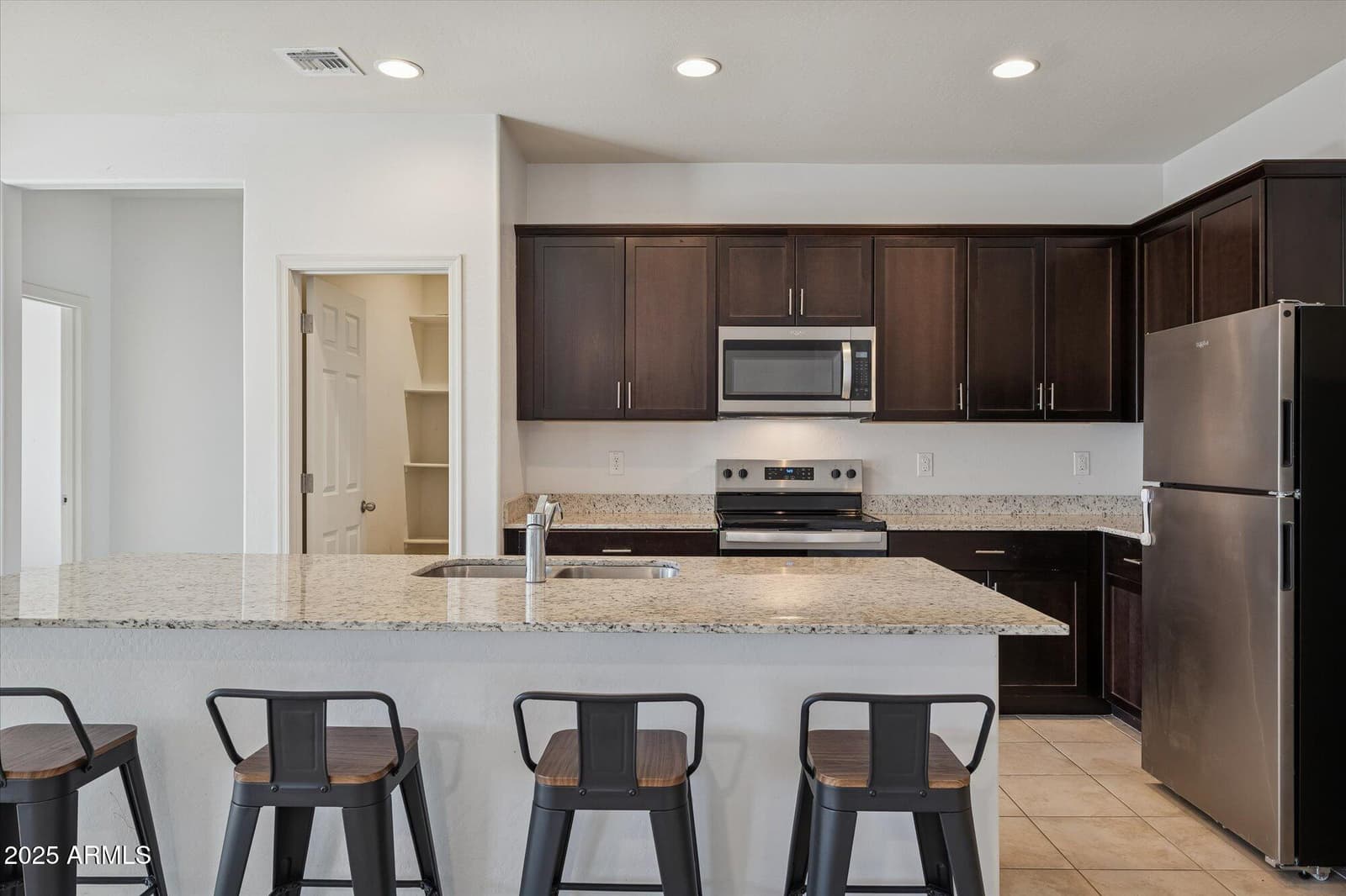 10833 W Chipman Road, Tolleson, AZ 85353 — photo 4 of 27
