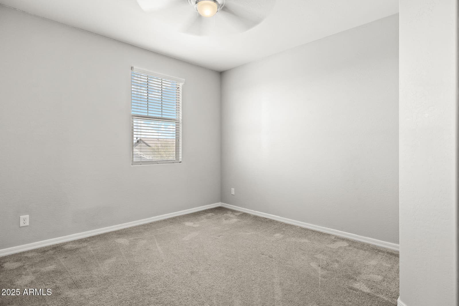 18740 W San Juan Avenue, Litchfield Park, AZ 85340 — photo 6 of 43