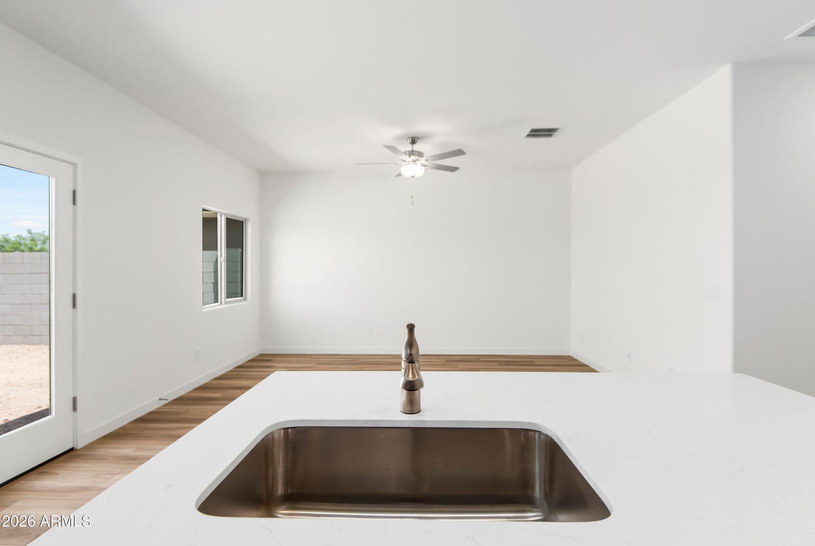 1130 W Feliz Street, Florence, AZ 85132 — photo 4 of 7