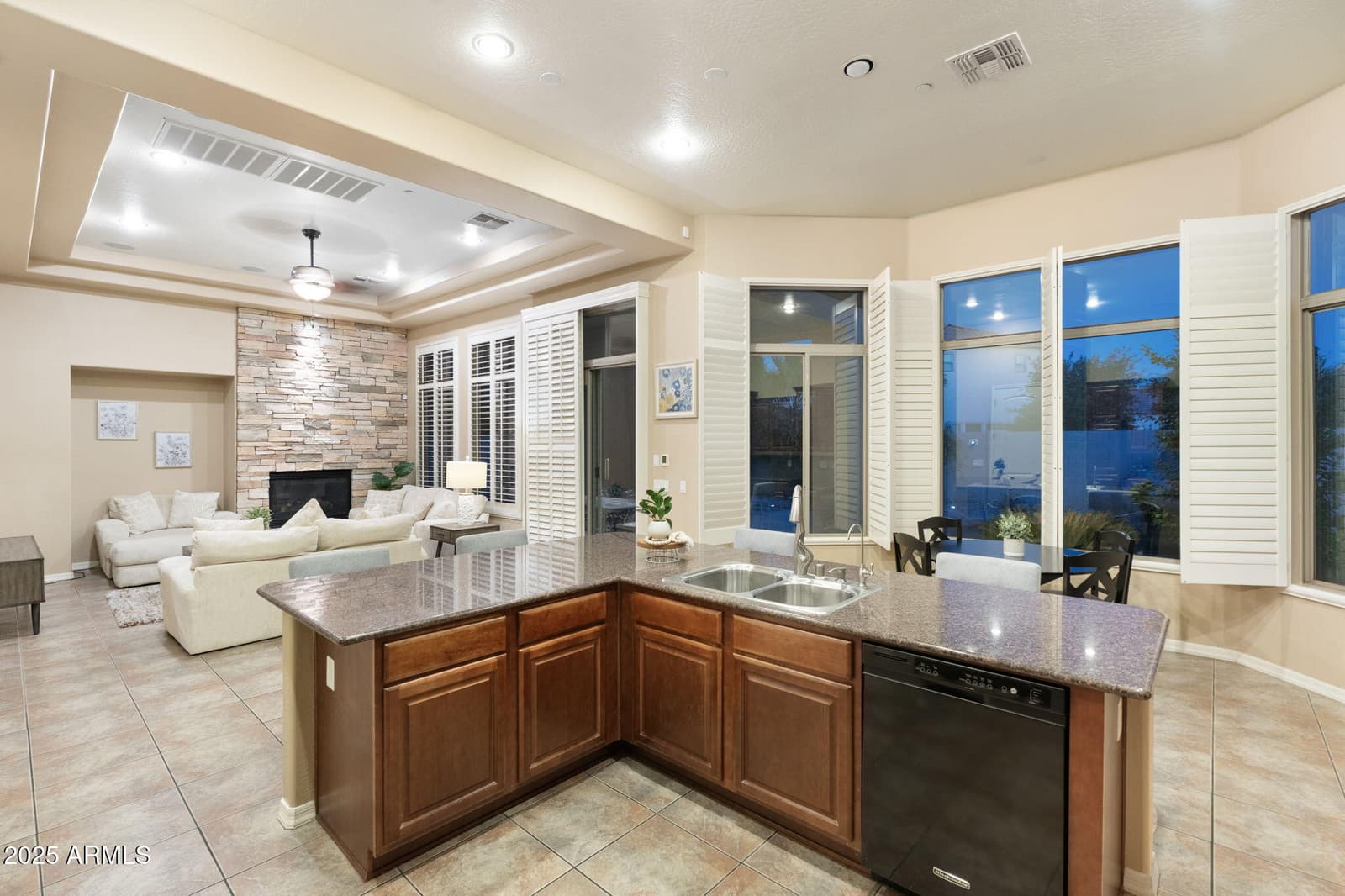 795 W Verbena Lane, Litchfield Park, AZ 85340 — photo 10 of 44