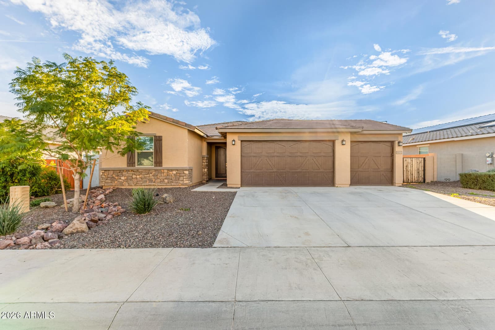 18083 W WOLF Street, Goodyear, AZ 85395 — photo 2 of 43