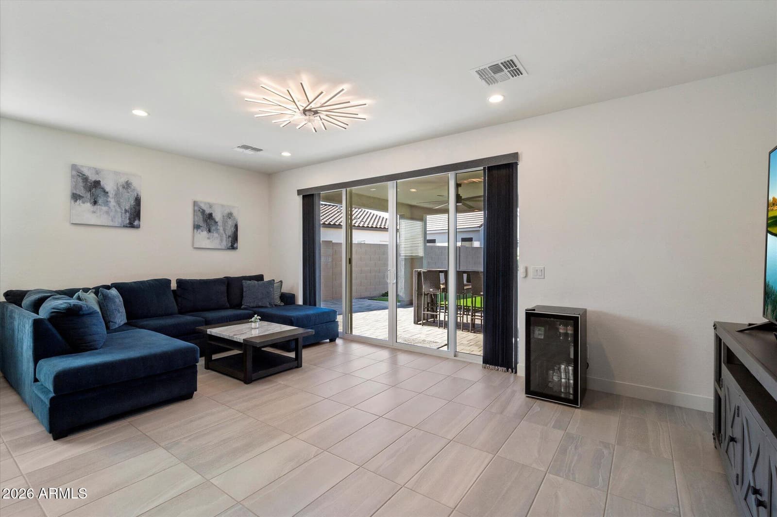 10694 N McKinney Street, Surprise, AZ 85388 — photo 10 of 34