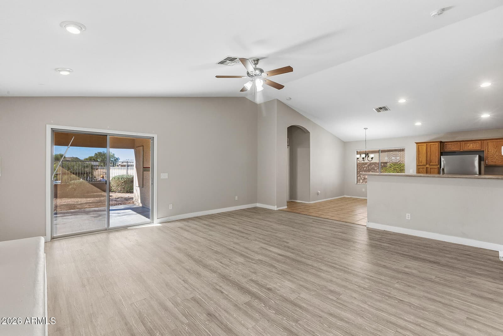618 S 122nd Lane, Avondale, AZ 85323 — photo 3 of 33