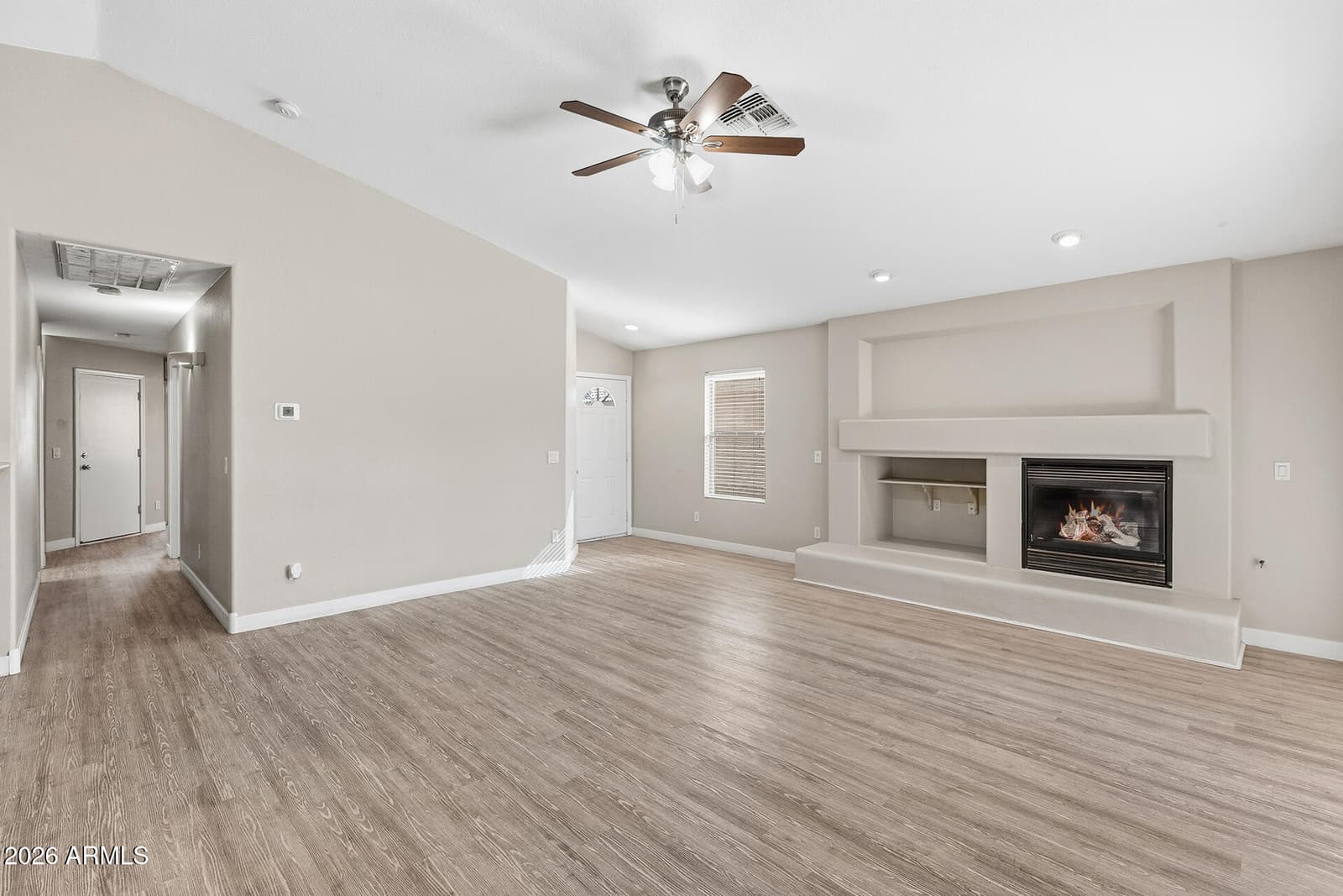 618 S 122nd Lane, Avondale, AZ 85323 — photo 10 of 33