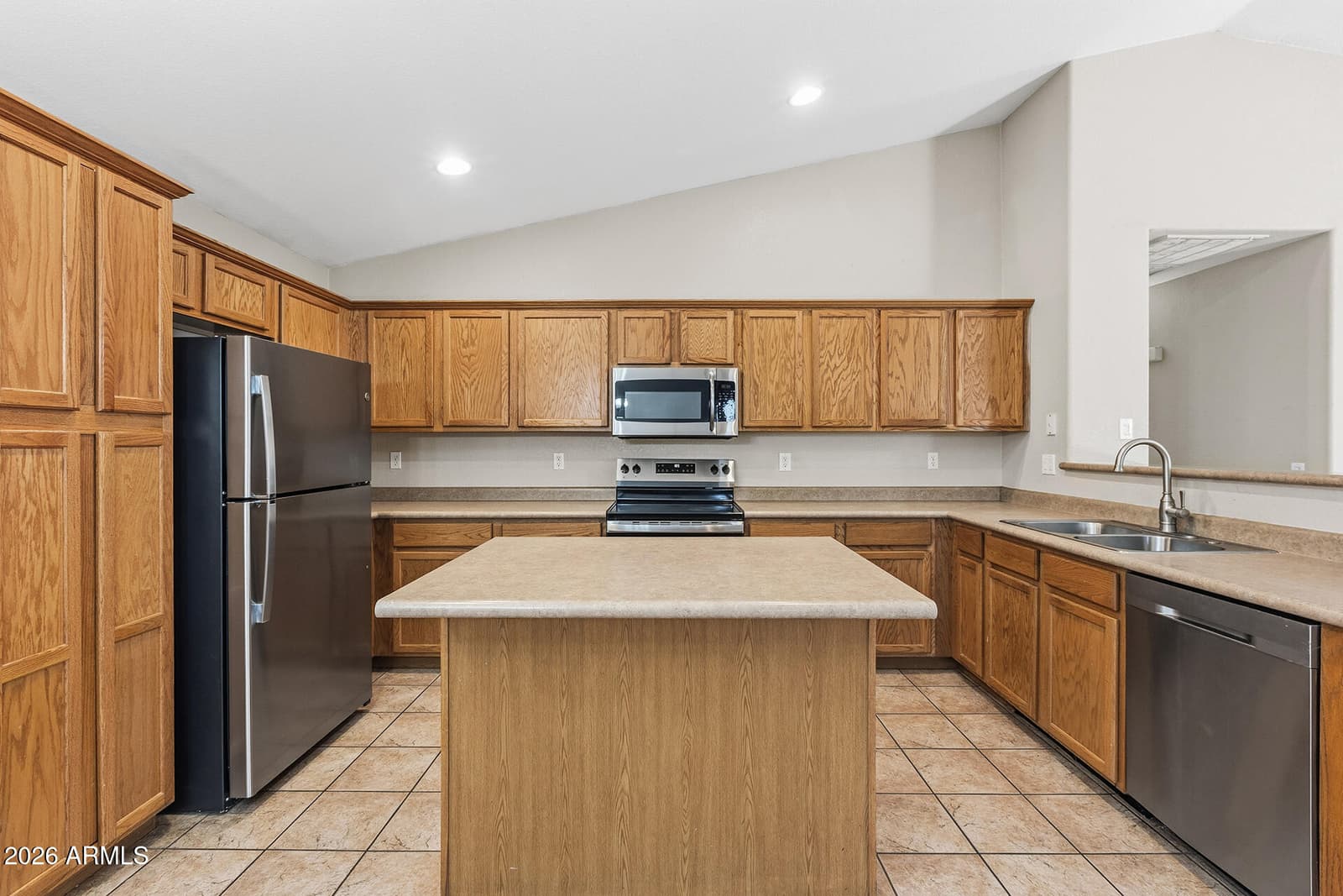 618 S 122nd Lane, Avondale, AZ 85323 — photo 13 of 33