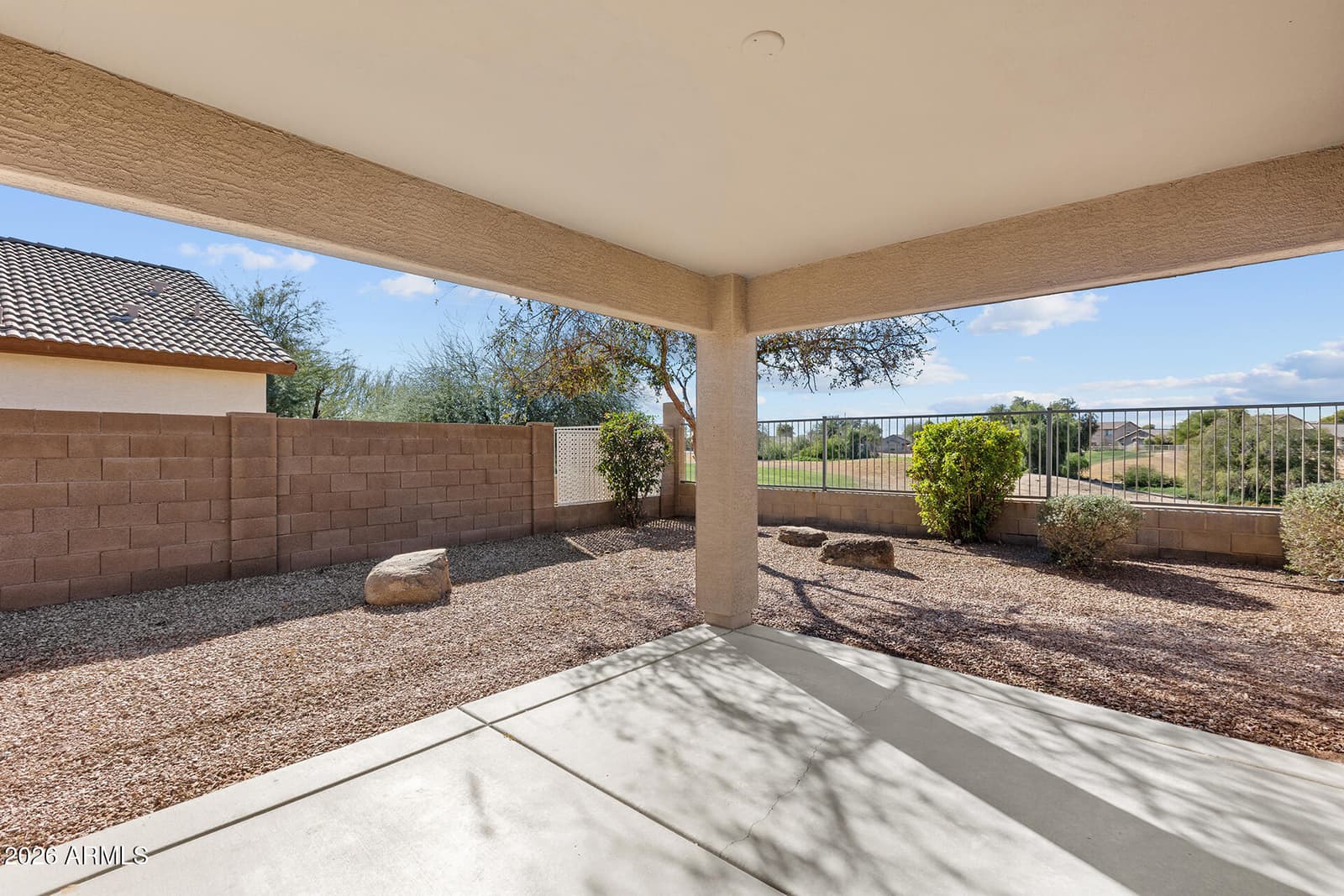 618 S 122nd Lane, Avondale, AZ 85323 — photo 5 of 33