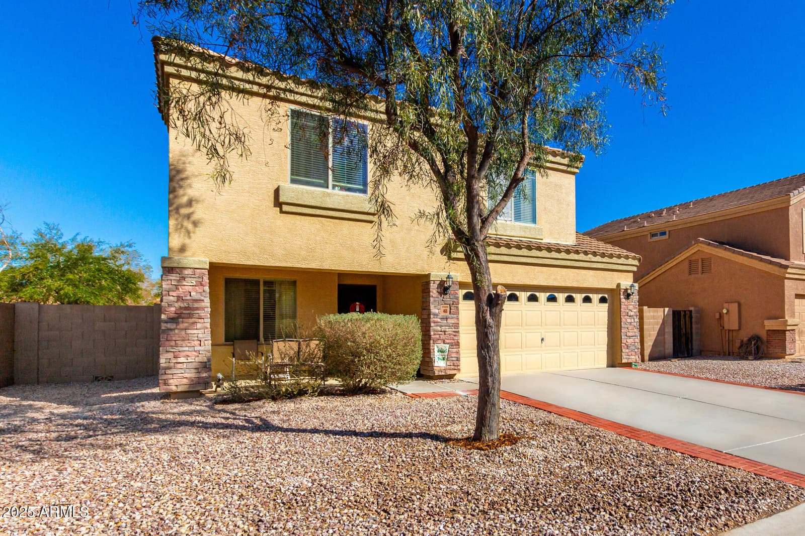 468 E WOLF HOLLOW Drive, Casa Grande, AZ 85122 — photo 8 of 37
