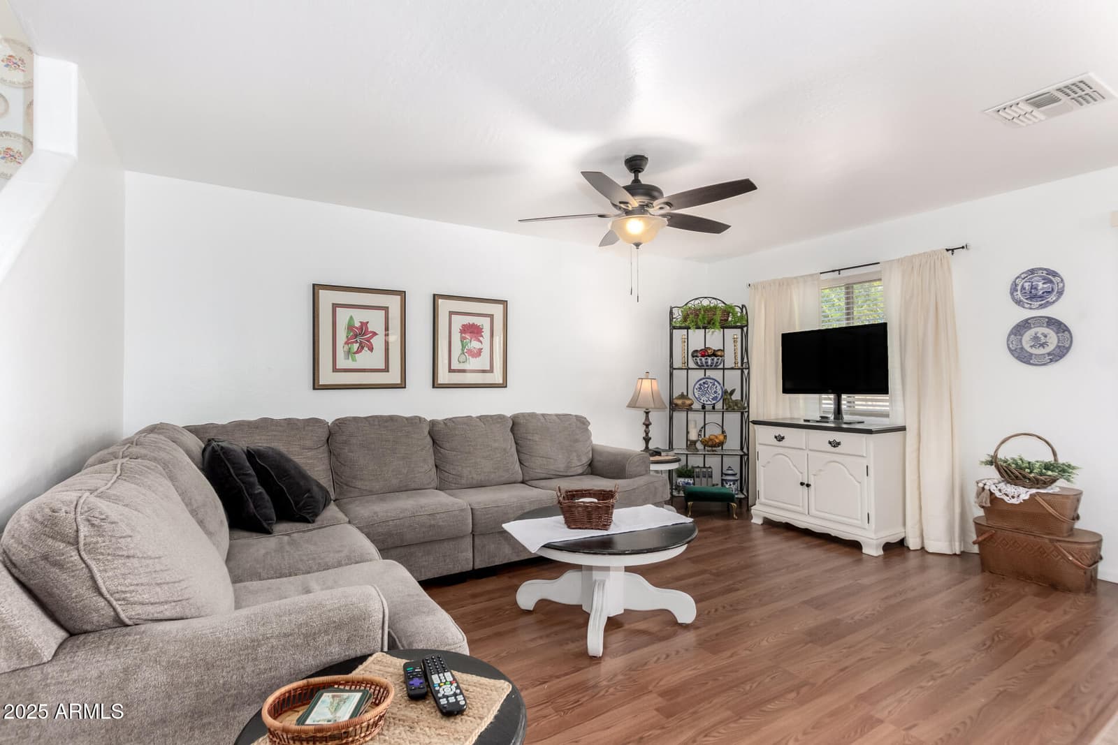 468 E WOLF HOLLOW Drive, Casa Grande, AZ 85122 — photo 13 of 37