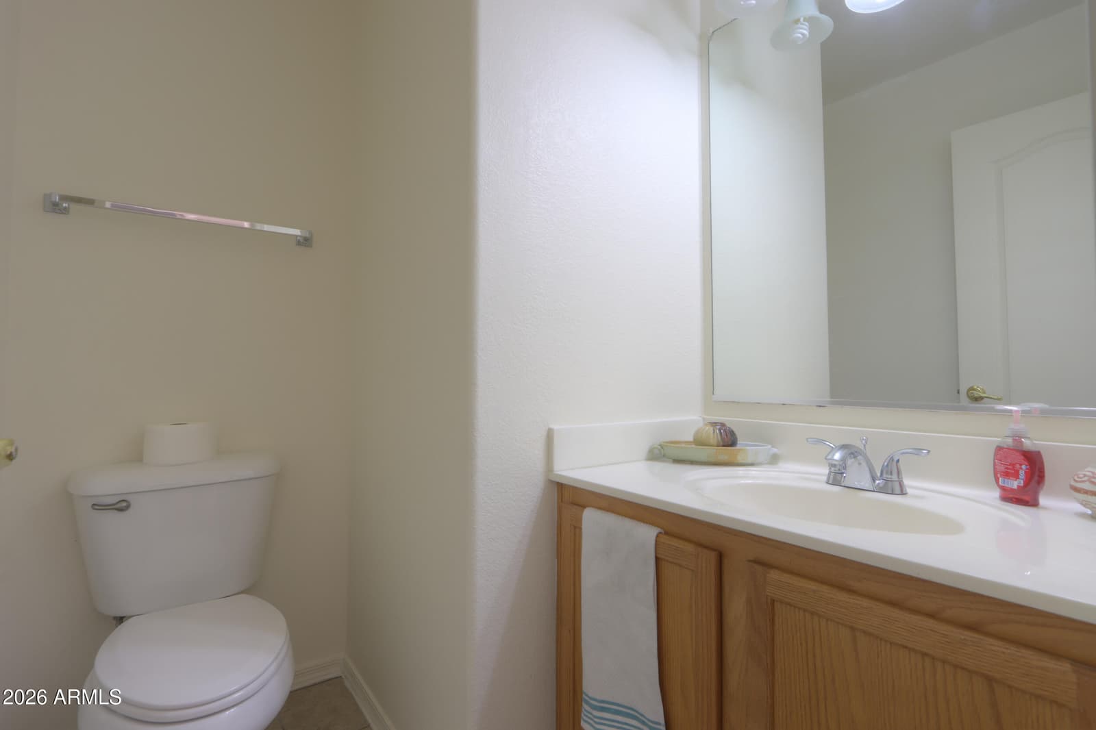 533 W PRICKLY PEAR Drive, Casa Grande, AZ 85122 — photo 9 of 40
