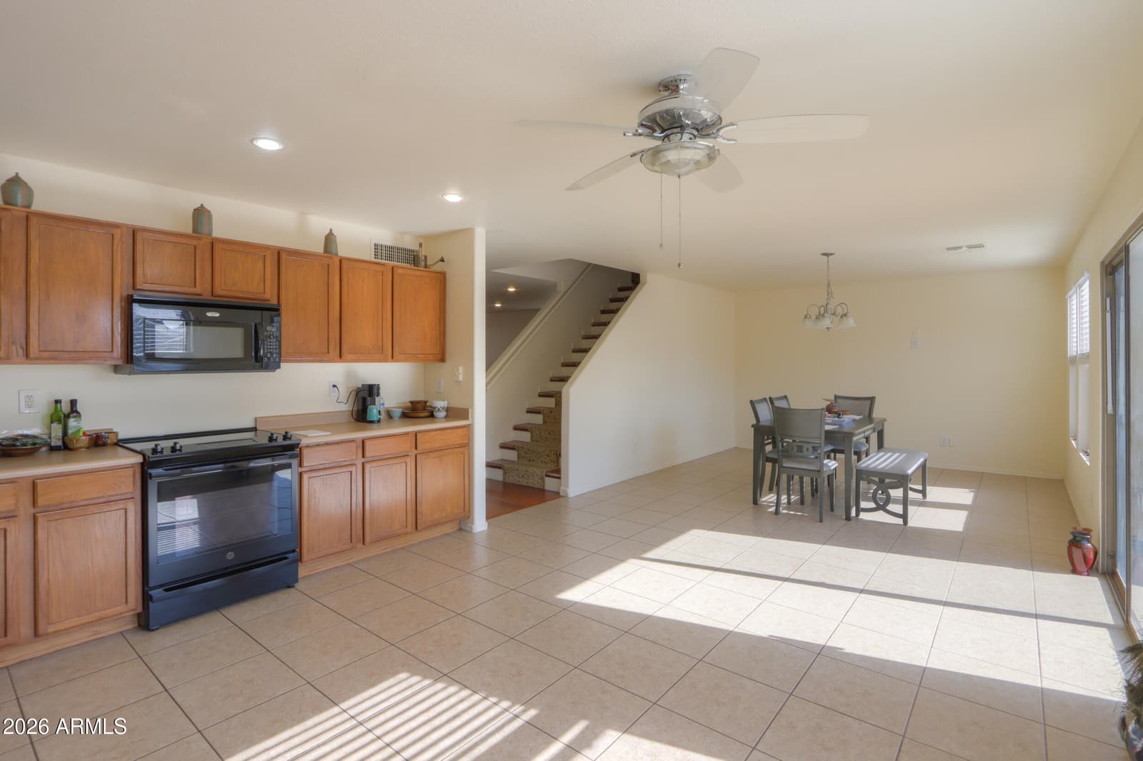 533 W PRICKLY PEAR Drive, Casa Grande, AZ 85122 — photo 15 of 40