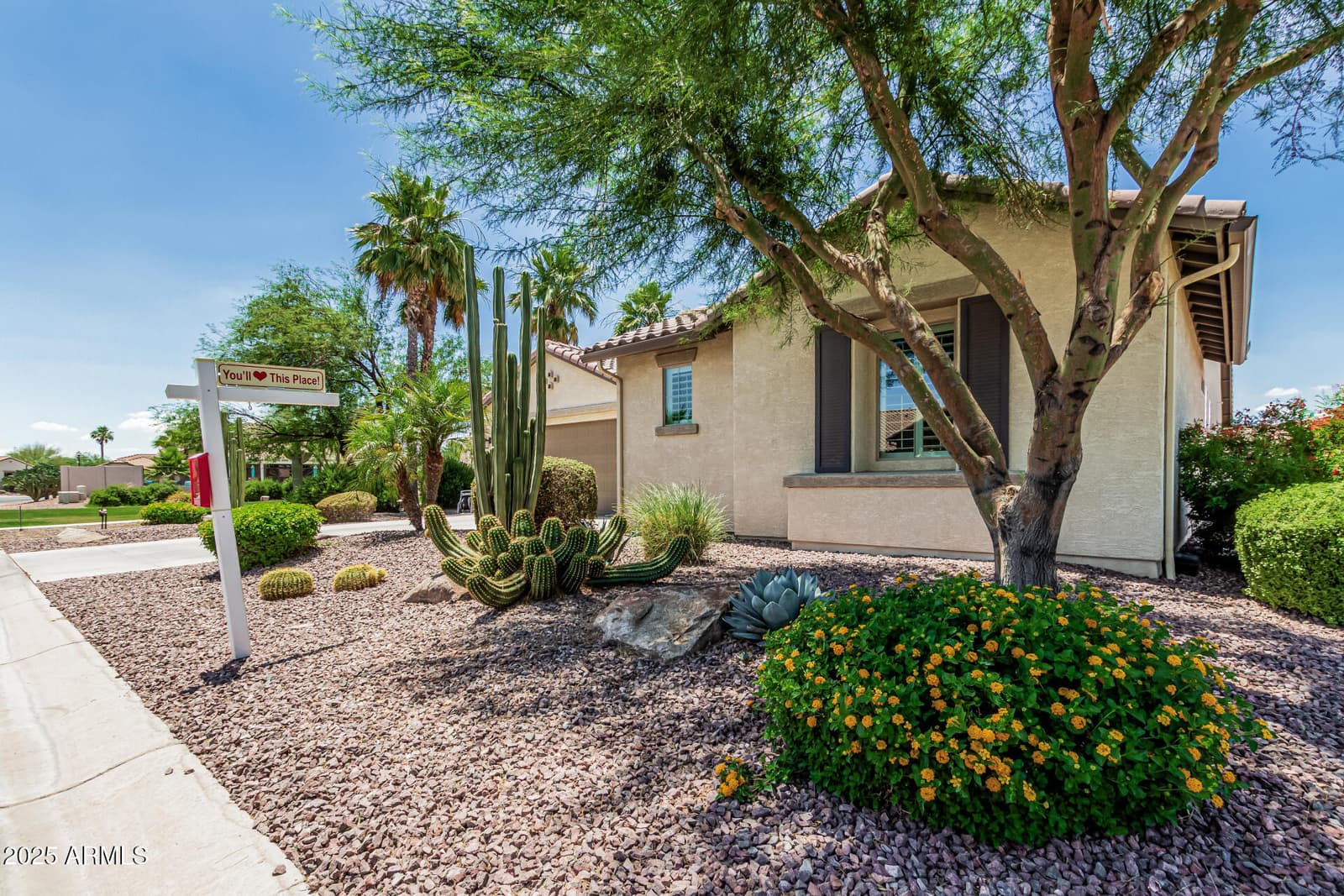5261 N ARROWHEAD Drive, Eloy, AZ 85131 — photo 5 of 52
