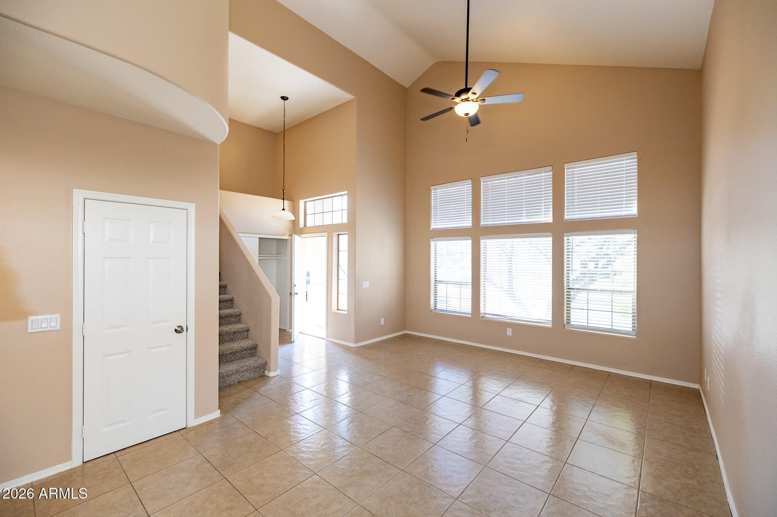 6091 S VISTA POINT Drive, Gold Canyon, AZ 85118 — photo 4 of 37