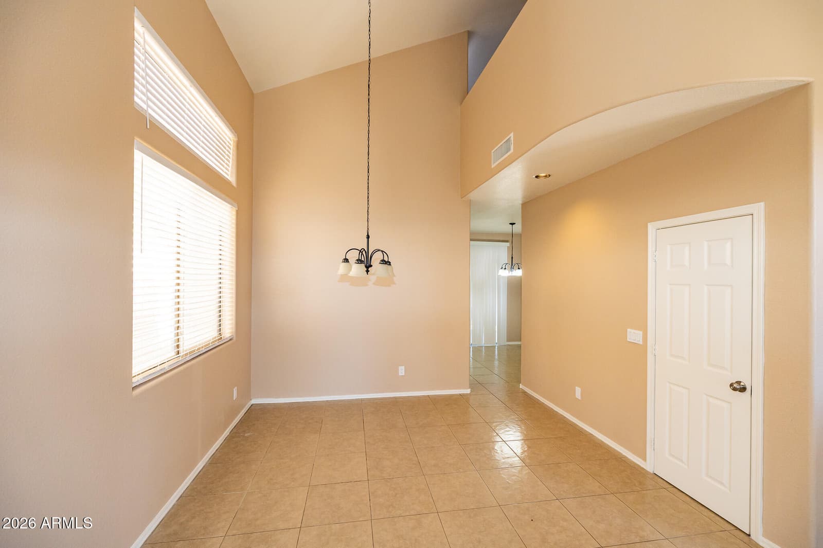 6091 S VISTA POINT Drive, Gold Canyon, AZ 85118 — photo 7 of 37