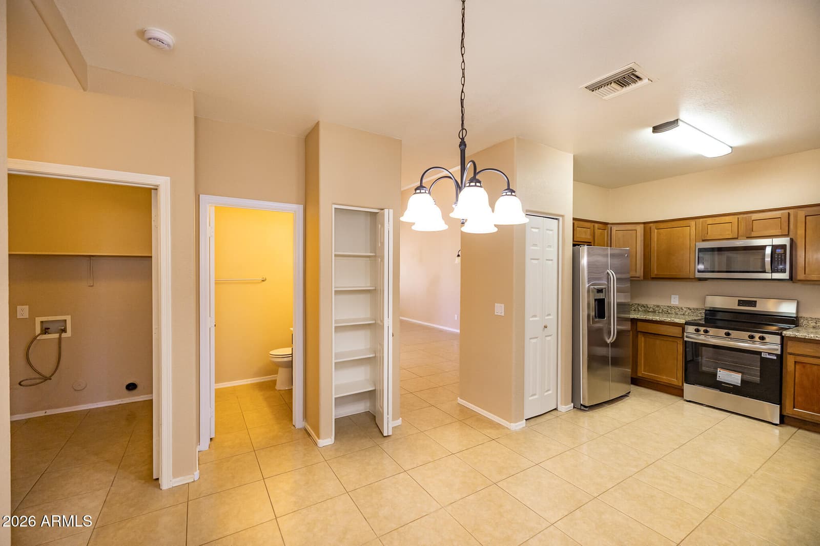 6091 S VISTA POINT Drive, Gold Canyon, AZ 85118 — photo 10 of 37