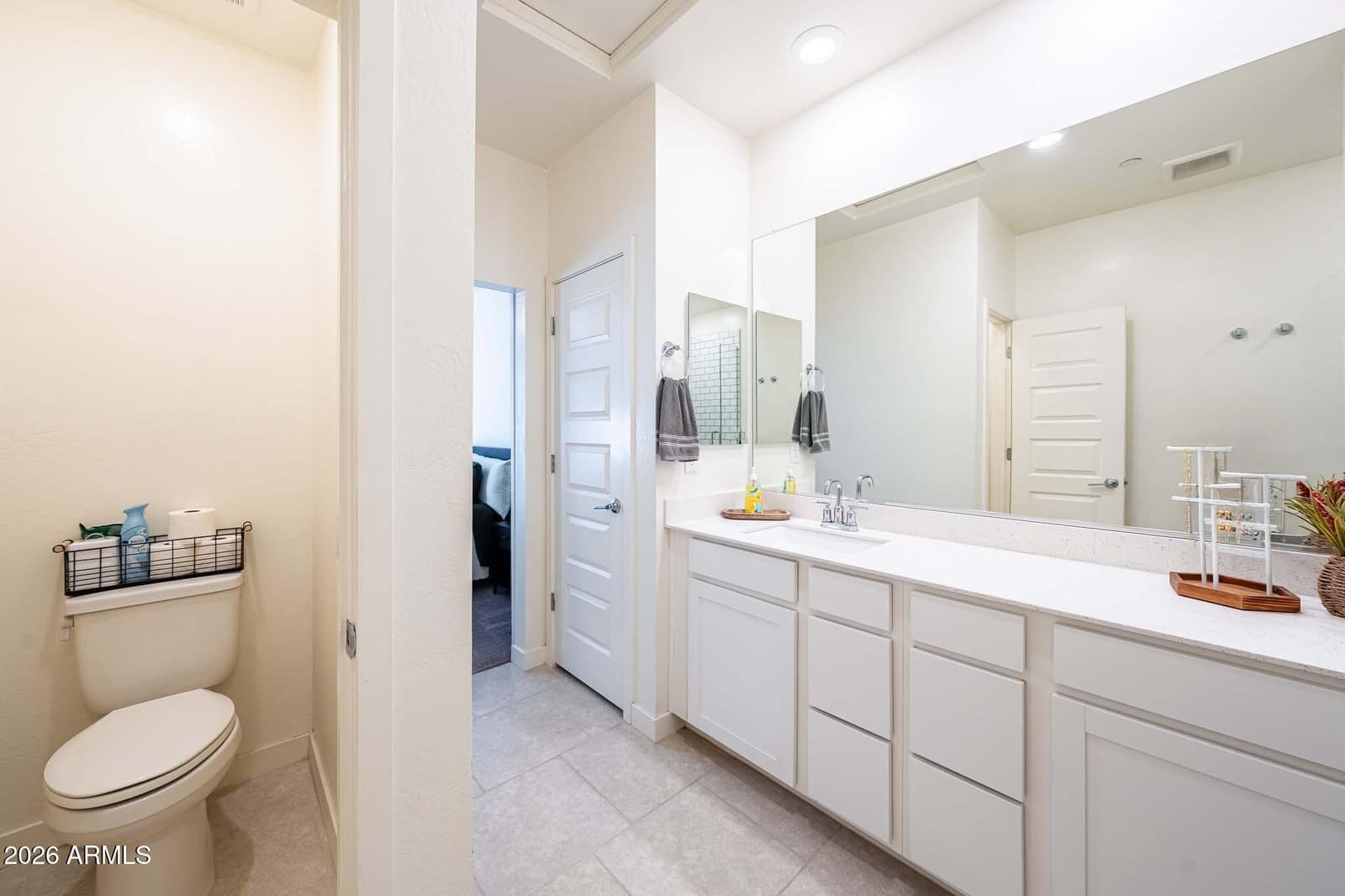2750 S VOYAGER Drive 101, Gilbert, AZ 85295 — photo 17 of 35