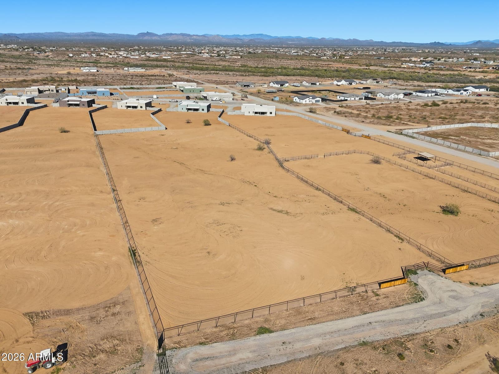 23109 W Skinner Road, Wittmann, AZ 85361 — photo 4 of 38