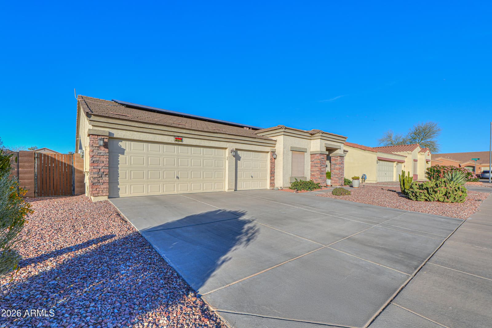 504 E BLACK DIAMOND Drive, Casa Grande, AZ 85122 — photo 5 of 73