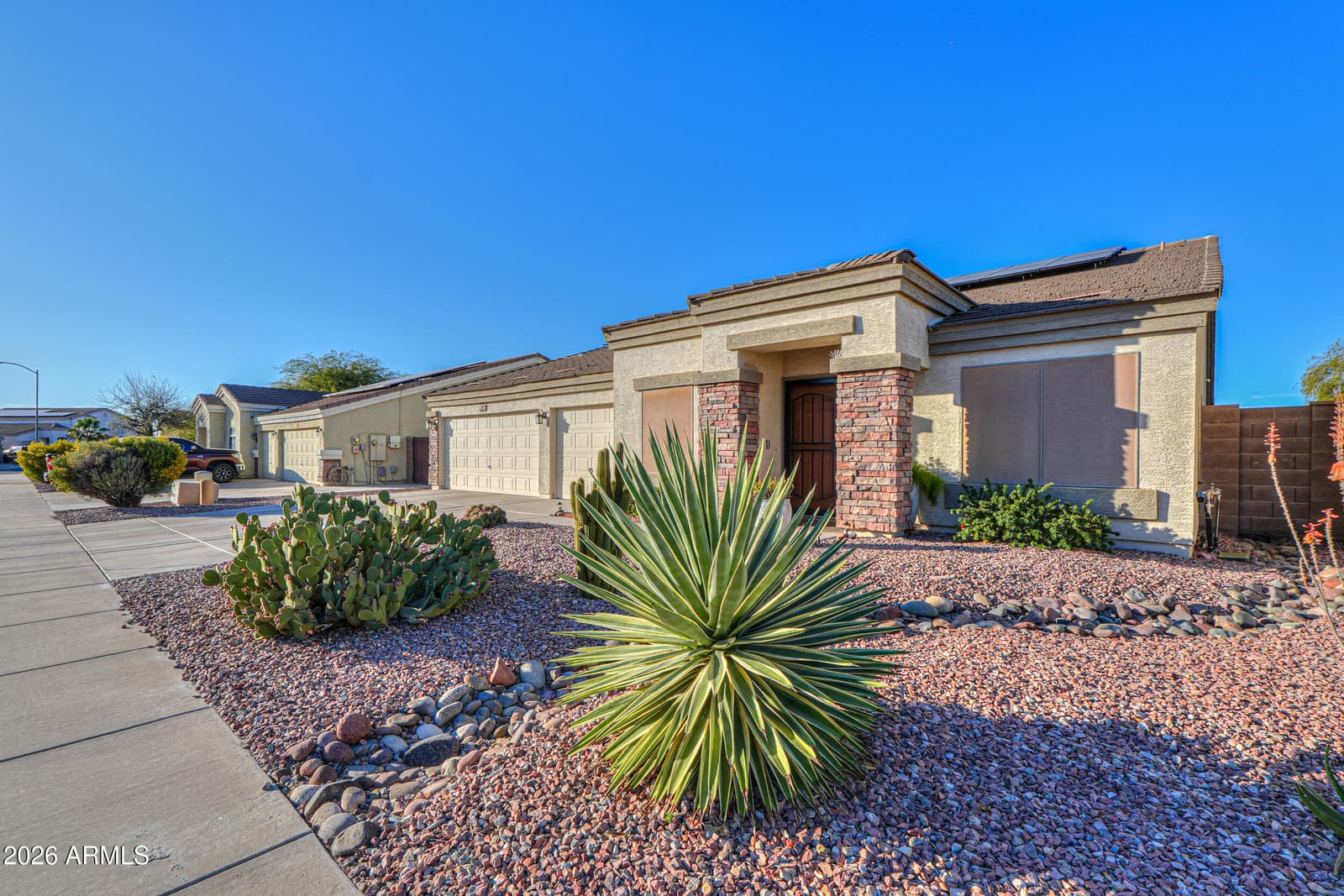 504 E BLACK DIAMOND Drive, Casa Grande, AZ 85122 — photo 6 of 73